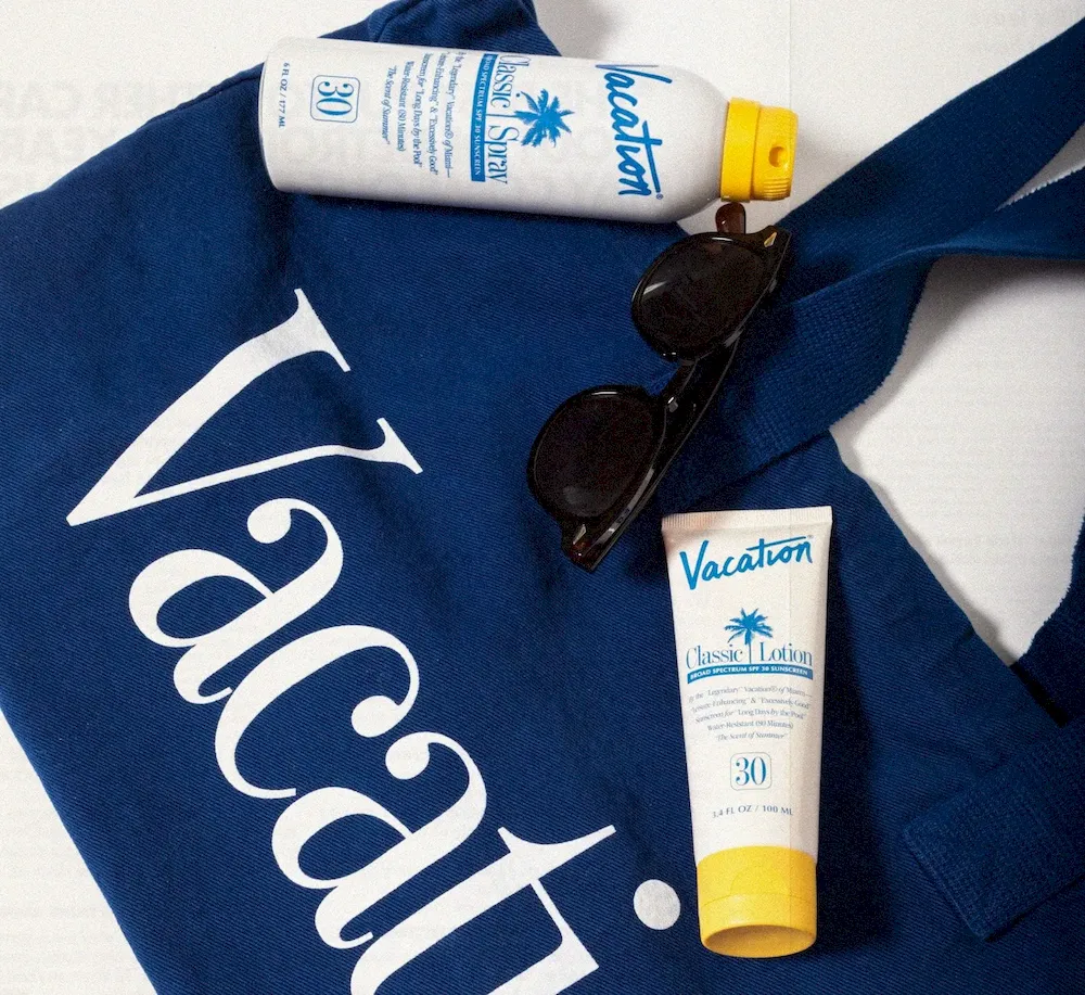 Vacation® Deluxe Travel Bag - Image 3