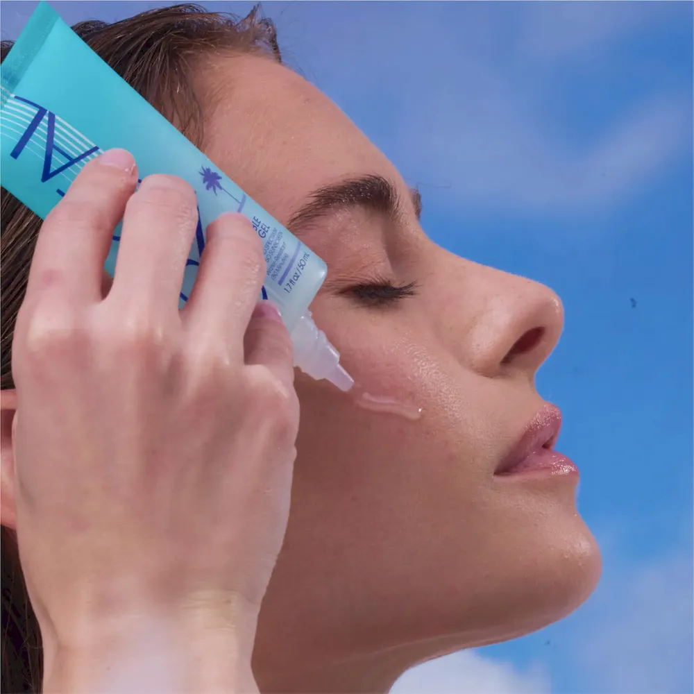 Crystal SPF 50 Face Gel - Image 3